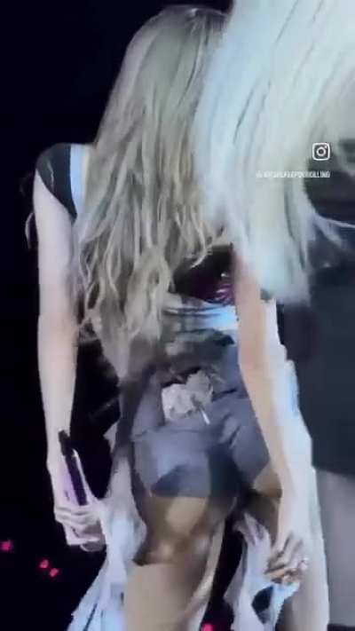 Charismatic Lisa, singer and dancer of BLACKPINK