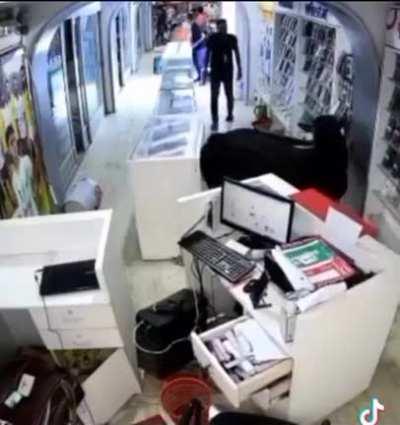 Racist Endian shopkeepers refusing to show or sell mobile phone to customer caught on camera