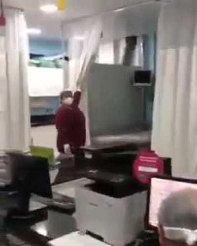 EMPTY HOSPITALS⛔ Nurses in brazil expose the lies being told by the Media