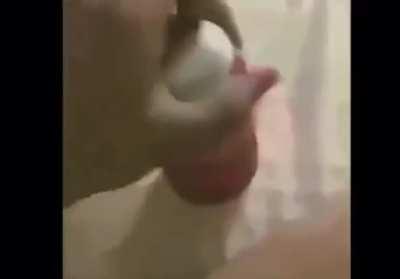 Me edging my Coca Cola espuma