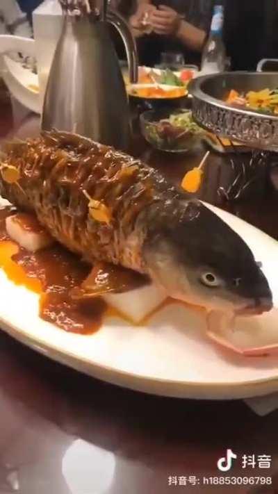 It’s also possible in China to get yin-yang fish: a fish whose body is deep fried while it’s head is protected. “Speed is the key — when you prepare the fish, you can’t hurt its internal organs, so when you serve it, it can stay alive for at least half an