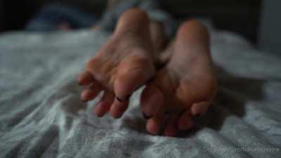 $DM me to get folders. Join telegram now in comments (join it now!)