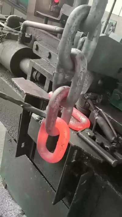 How its done: Recycling of large chains