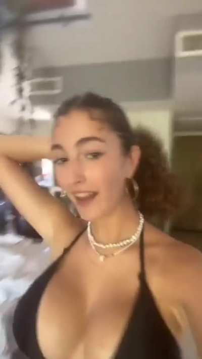 Perfectly shaped 🍒