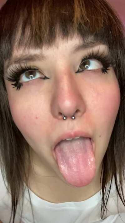 Put that big load right on my tongue 💖