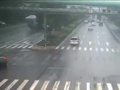 Sur-prise motha-fucka