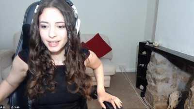 She's such a queen😩