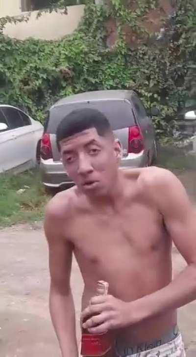 CHEGA FINAL DE SEMANA, MUCA NO TWITTER: