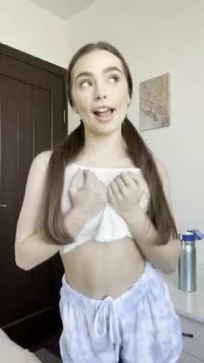 Sucking on my tiddies