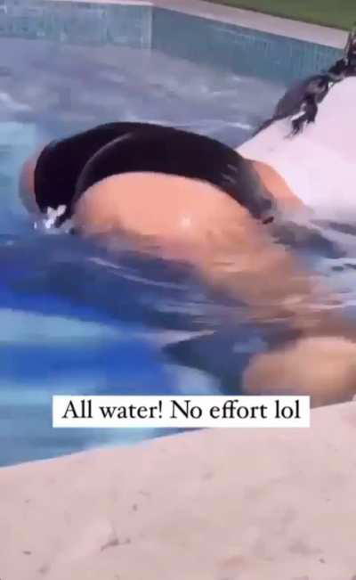 Ari twerking in pool