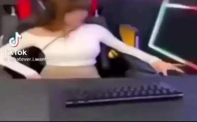 The girl on next level