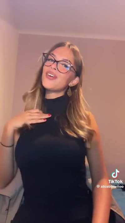 Alice Bonetto😮‍💨