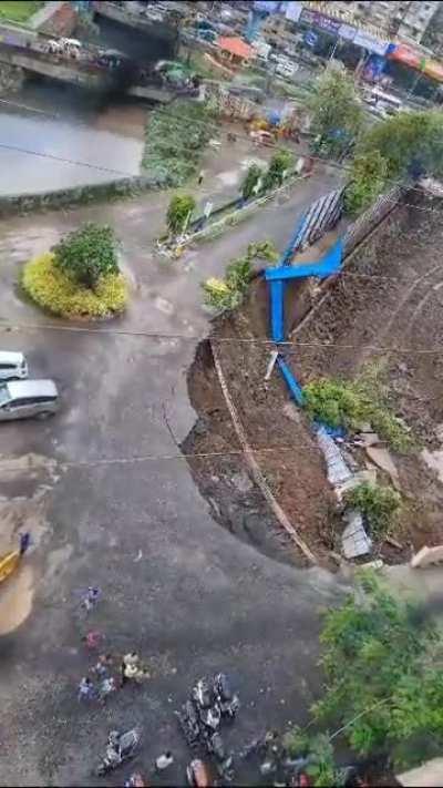 Landslide in Chunabhatti