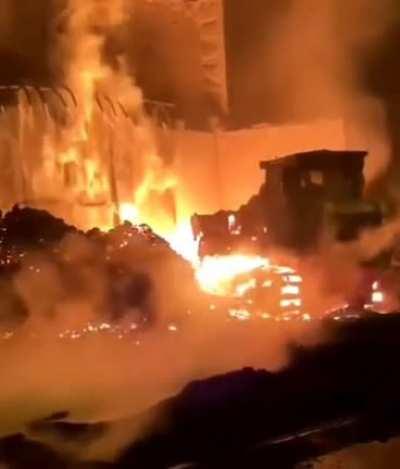 9 to 5 on mount doom