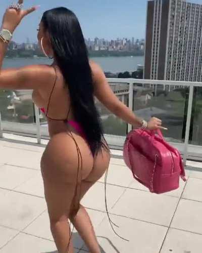 Here kitty kitty kitty