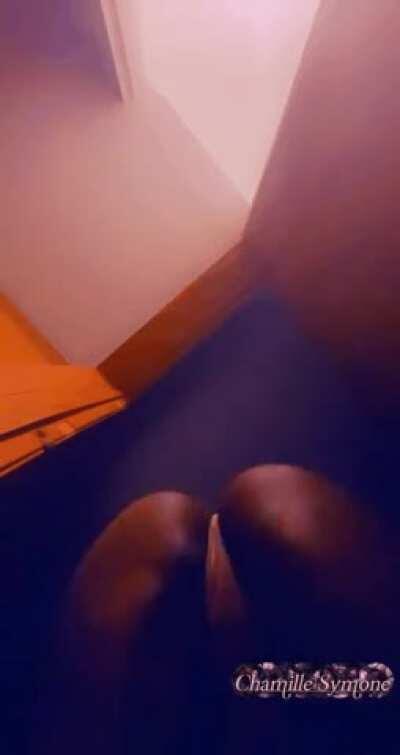 What My Floor Sees 👀 (OC)