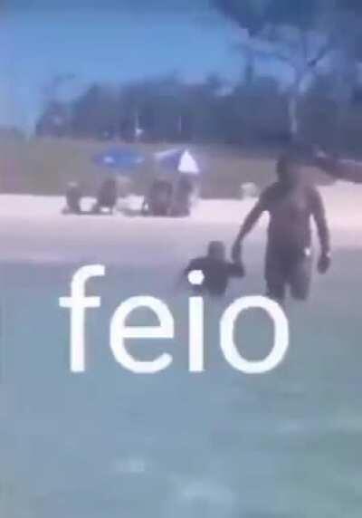 HIHI PARECE UM TAMANDUÁ '-'