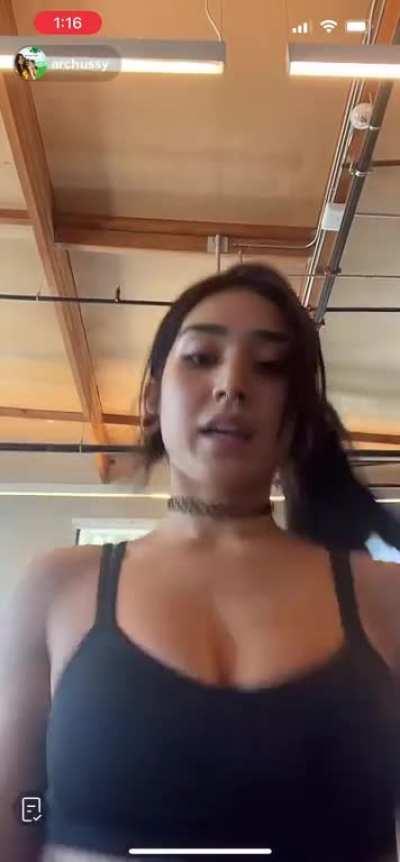 Jiggling tits on treadmill hapa