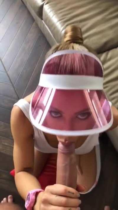 Nicole Aniston Blowjob