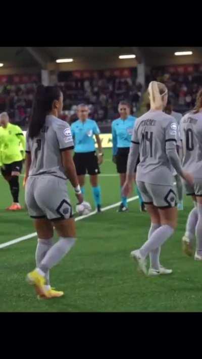 Sakina karchaoui 🍑😍