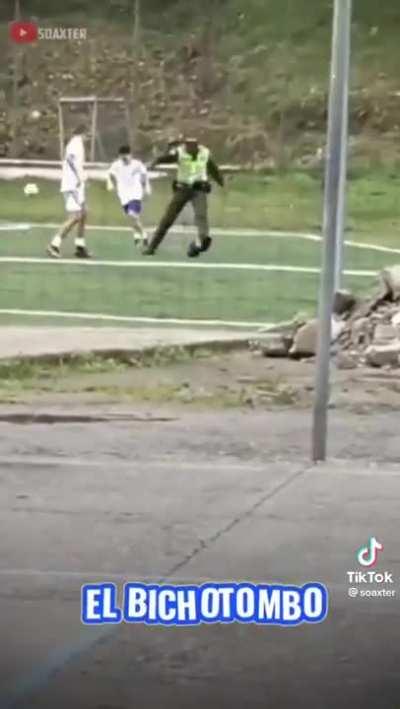 Mmmh...le voy a la rave👮🏻‍♀️