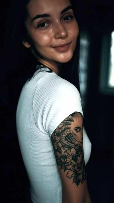 how long could you keep eye contact?😊