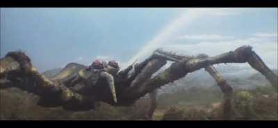 Ghidora getting jumped will never not make me laugh