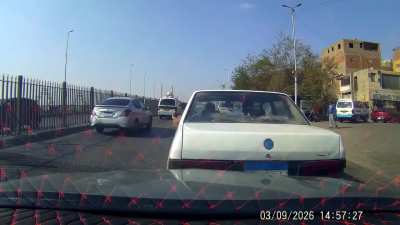 واحد خبطلي عربيتي