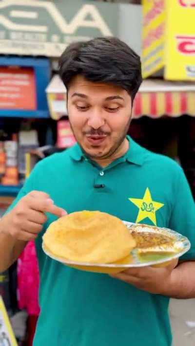 Pakistan cricket team after arriving in India. [credits: shubham gaur]