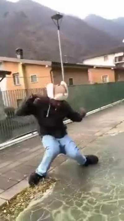 TYLER DANCING IN ITALY