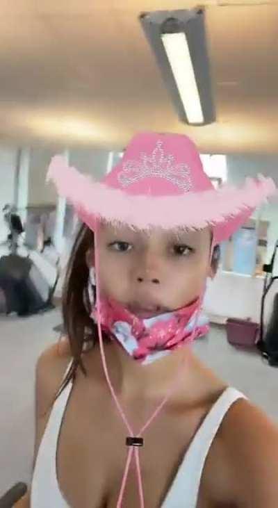 Lily Chee underboob Snapchat 😍