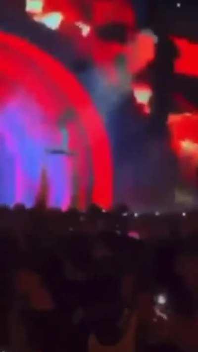 The song 😭😭😭