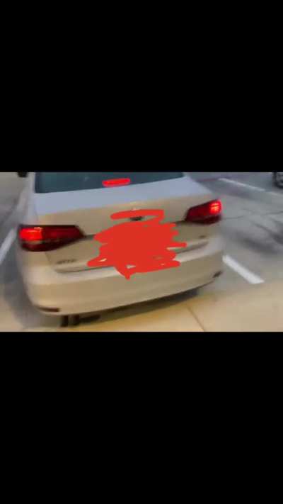 2017 jetta s back left blinker doesn’t work when headlights are on
