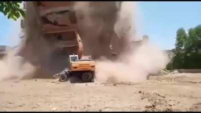 HMFT after I try to take down a building