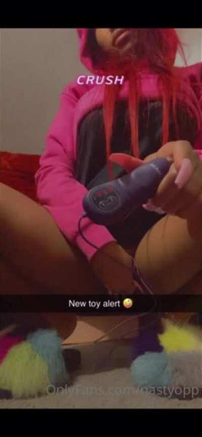 Queen opp playing with herself