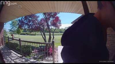 Ex-Boyfriend Is Shot By Ex-Girlfriend's Dad When He Tries To Break Into Her Home