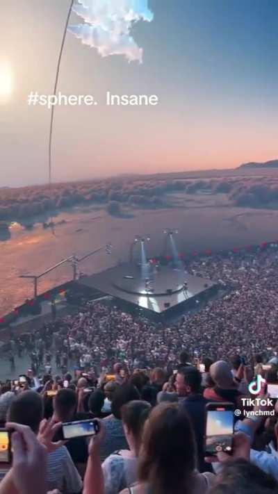 a bola de las vegas por dentro 