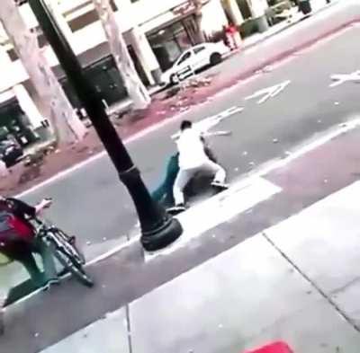 Dude Catches a Beatdown In The Middle Of the street! 👊🏽