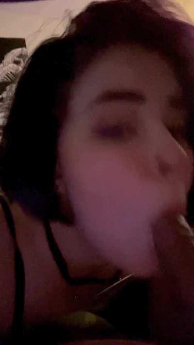 May I keep you company while you game?