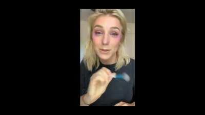 Honestly the moment itself isn't a big deal at all, like it's nothing that we haven't seen before but her instant reaction and embarrassment is priceless😂😂. (If you want to pause the video on the moment you can but it's nothing we haven't seen befor