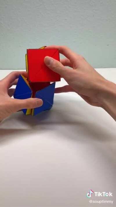 If this isn't trippy idk what is.