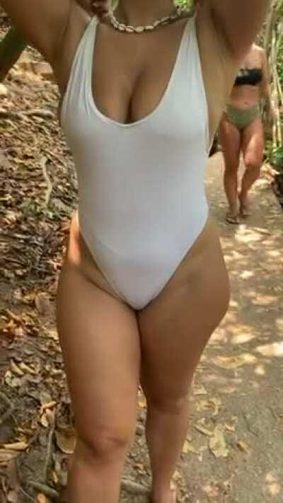 One of your favorites flashes