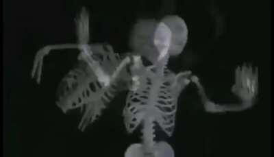 Perdon el volumen bajo pero es el que tiene subanle al máximo pero no tanto