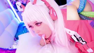 Alice enjoys tentacles in her ass😊