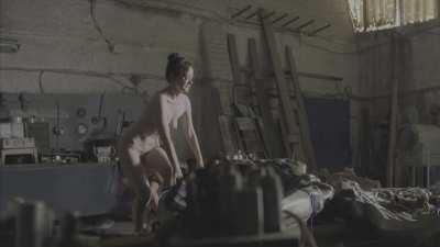 Tanaya Beatty & Nadia Litz - double nudity in Crimes of the Future (2022)