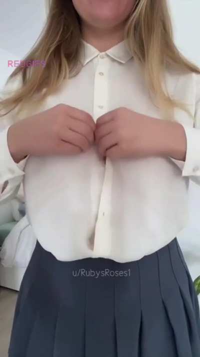 Would you risk it all to fuck me if you were my boss? 🤭