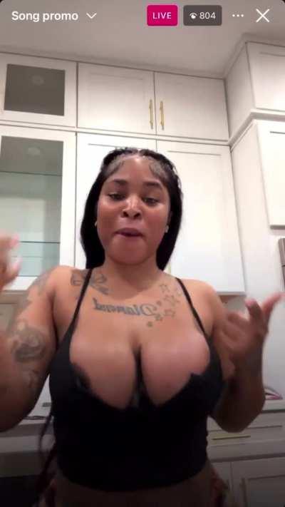 (@damndimeracks) IG Live 6/21/24