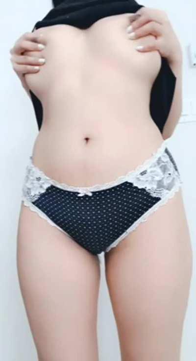 Only 4’10, no one expects these under my shirt 😳