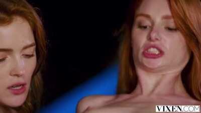 Jia Lissa, Lacy Lennon