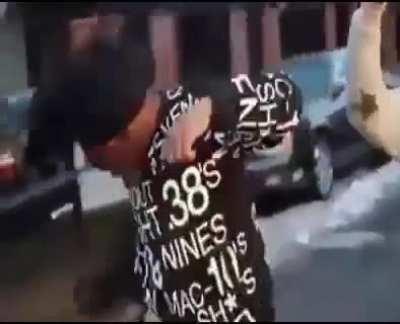 znany wolny raper bobby smurd (bobson szmorderca) wypuscil wlasnie nowom uderzeniowom muzke jaka wasza opinia ???? dla mnie hicior pozdrawiam